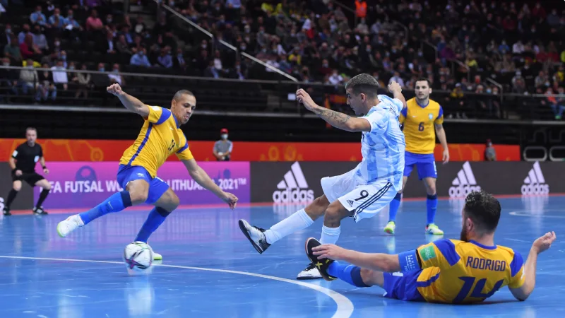 Đến với Futsal để thể hiện tình yêu nồng nhiệt với bóng đá